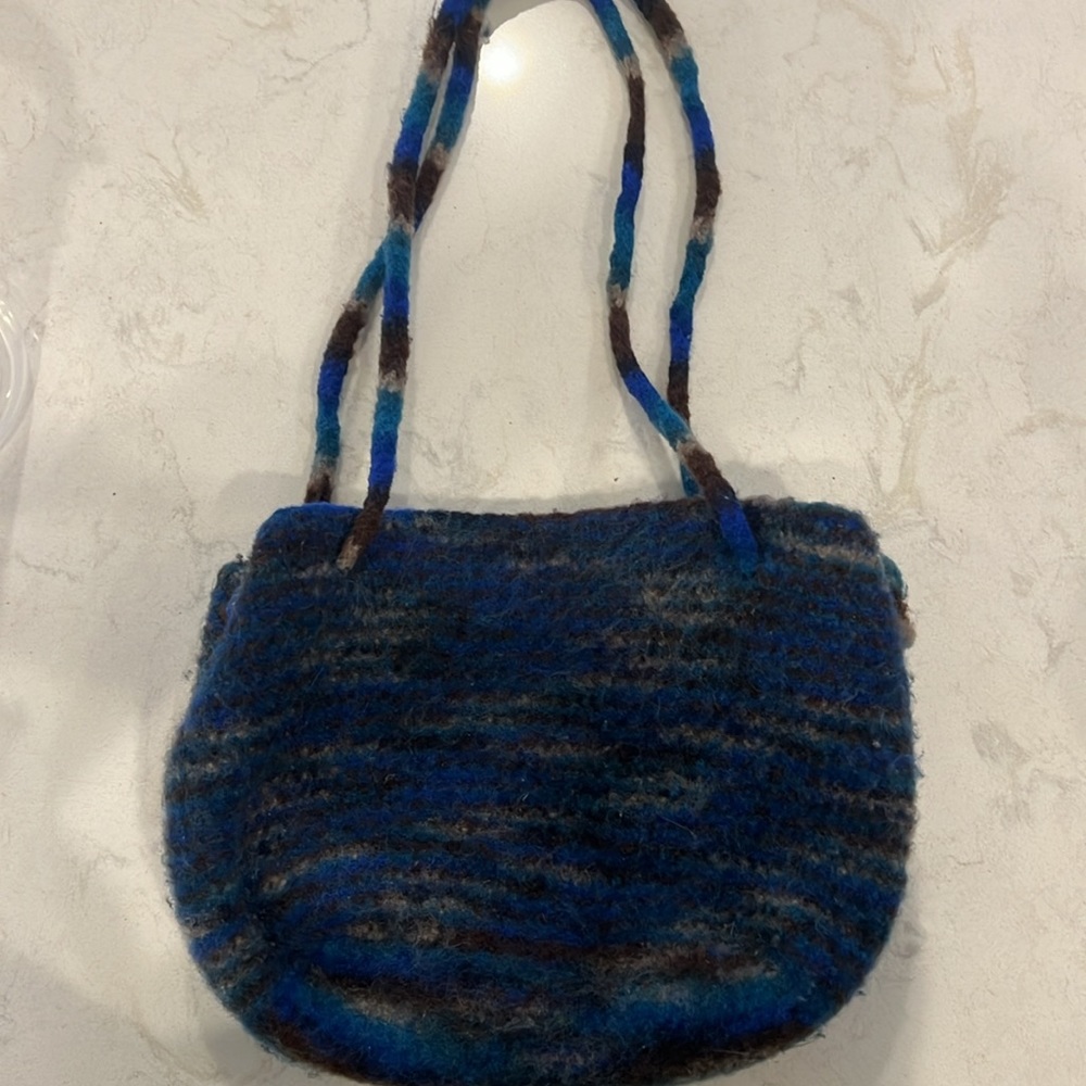 Felted wool bag - Picture 4 of 5